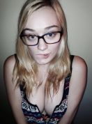 Camilla(27) - Independent