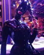 RubberSlave, 32 Aarhus C, Denmark - Kontakt mig nu